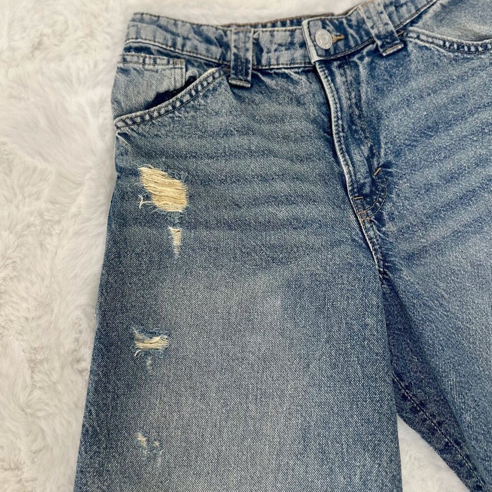 H&M Girls Baggy Fit Jeans – Distressed Light Wash - Picture 3 of 13